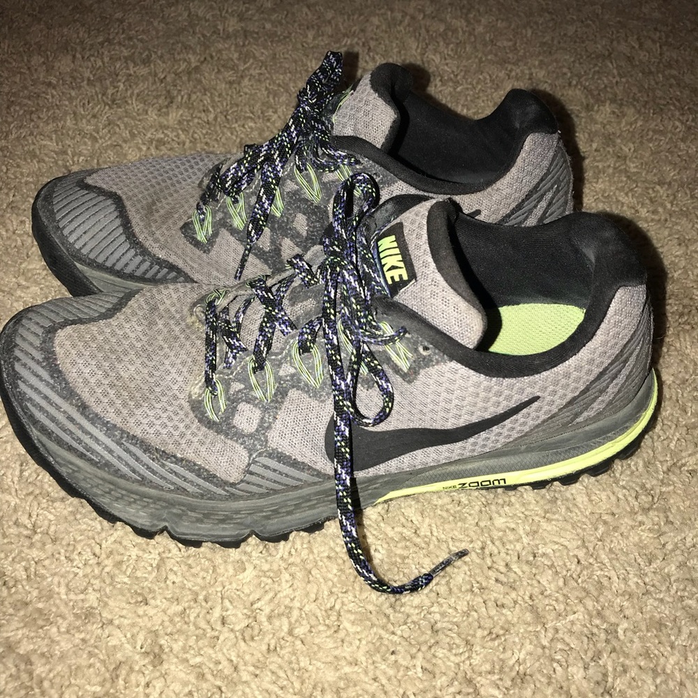 Women’s Nike zoom wild horse 3